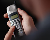Evropská komise hodlá snížit ceny roamingových SMS